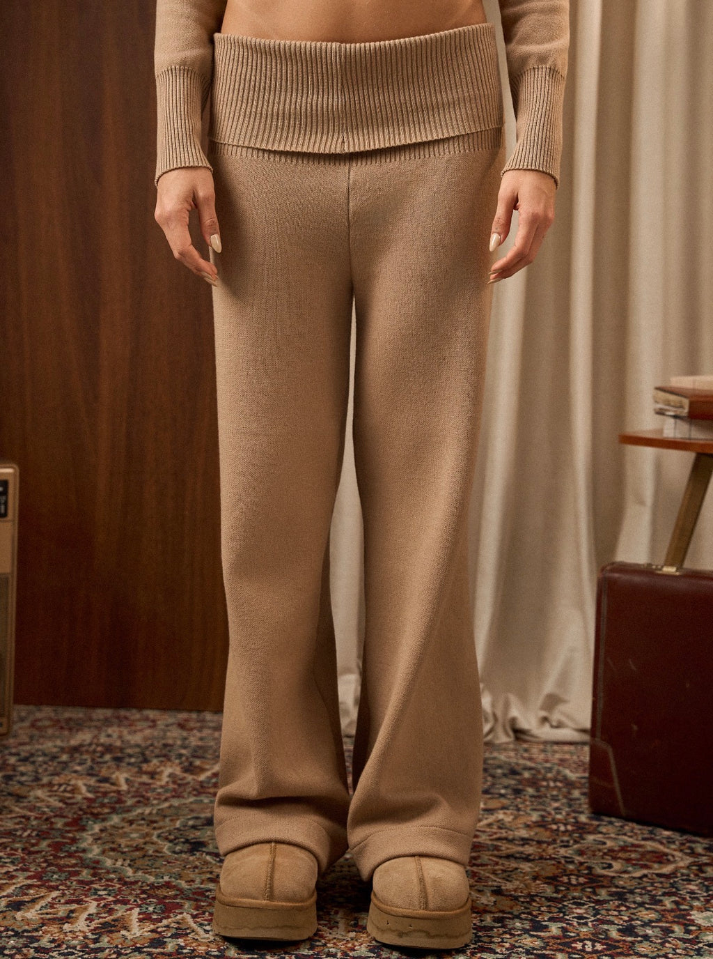 KNIT FLARED PANTS IN BEIGE