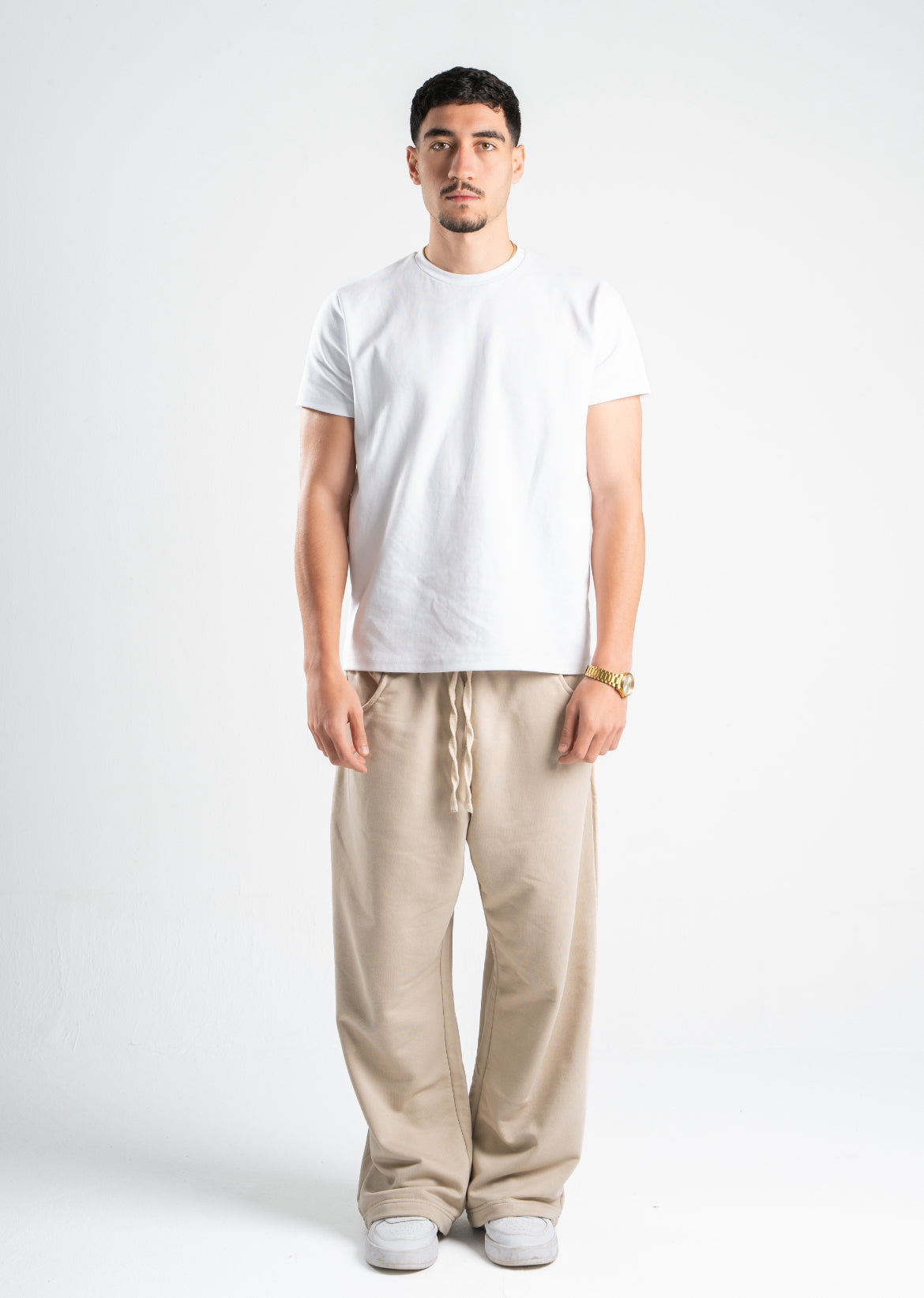 BEIGE SWEATS