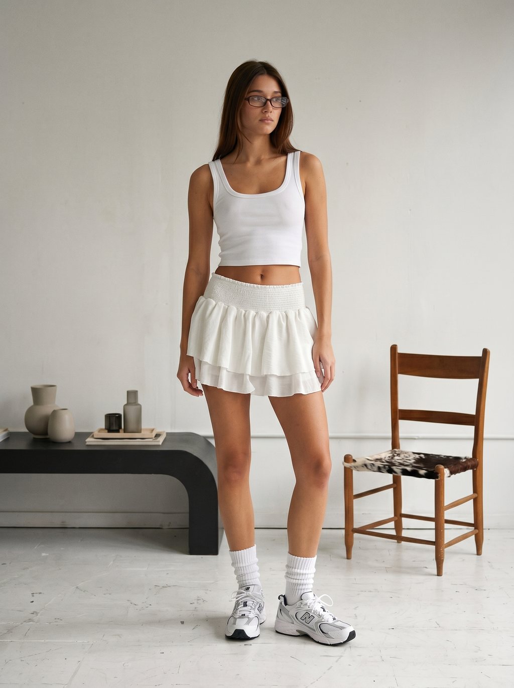 RUFFLE SKIRT IN WHITE