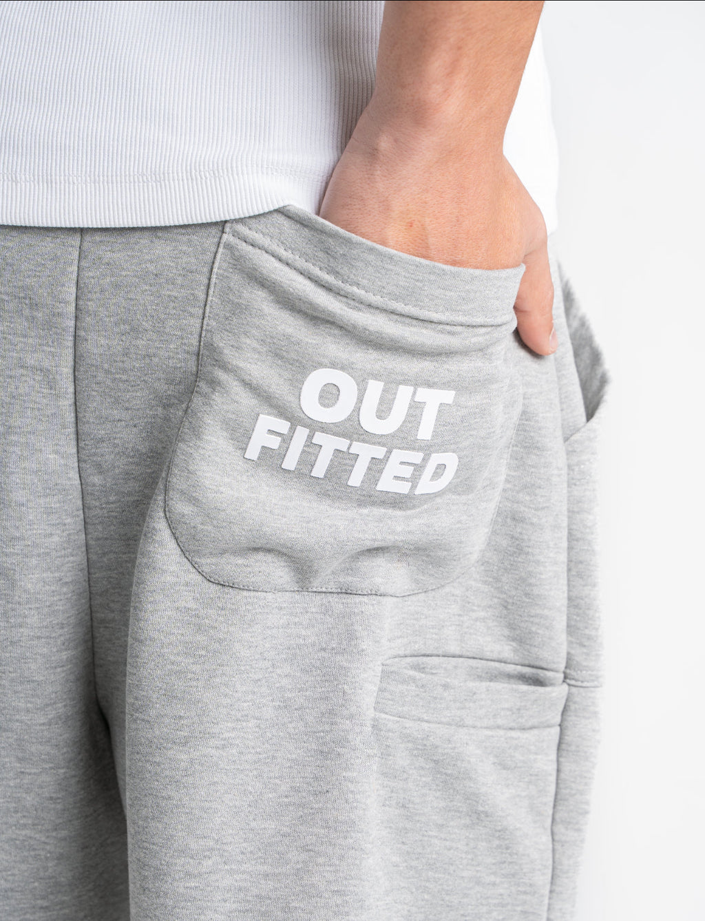 GREY SWEATS