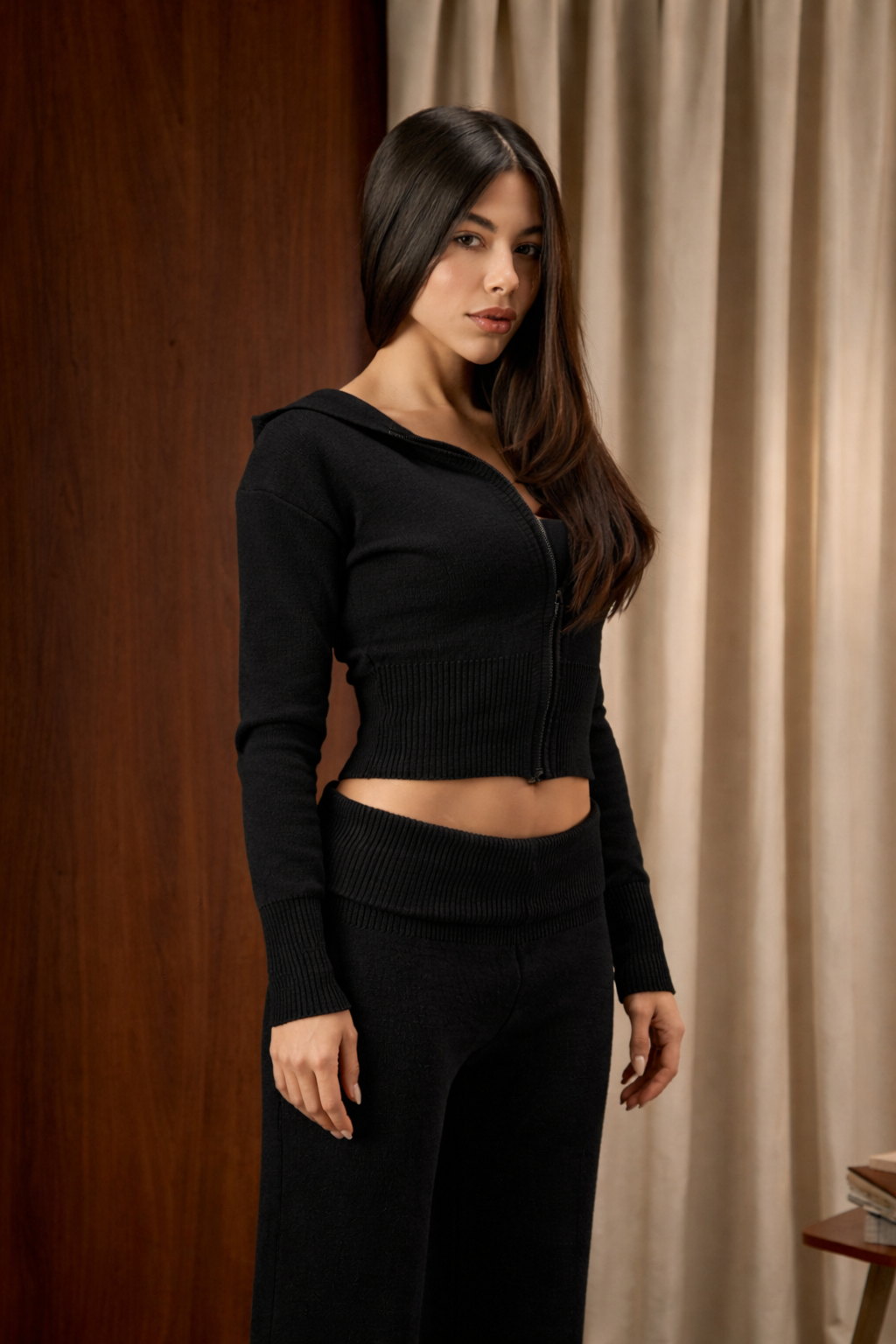 KNITTED JACKET IN BLACK