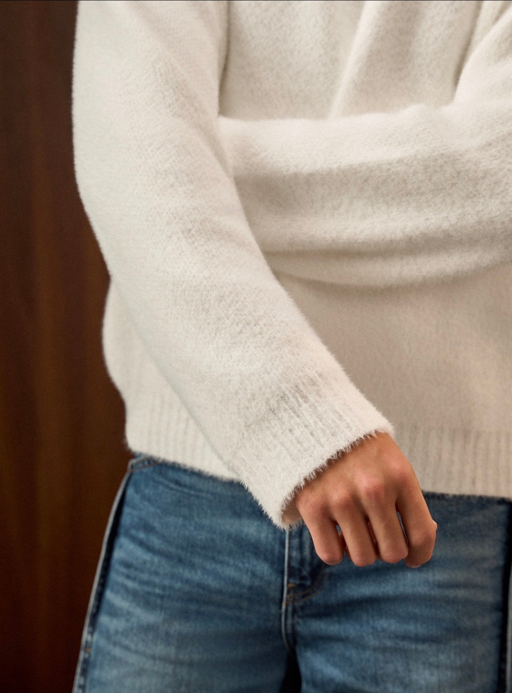 MOHAIR SWEATER IN WHITE