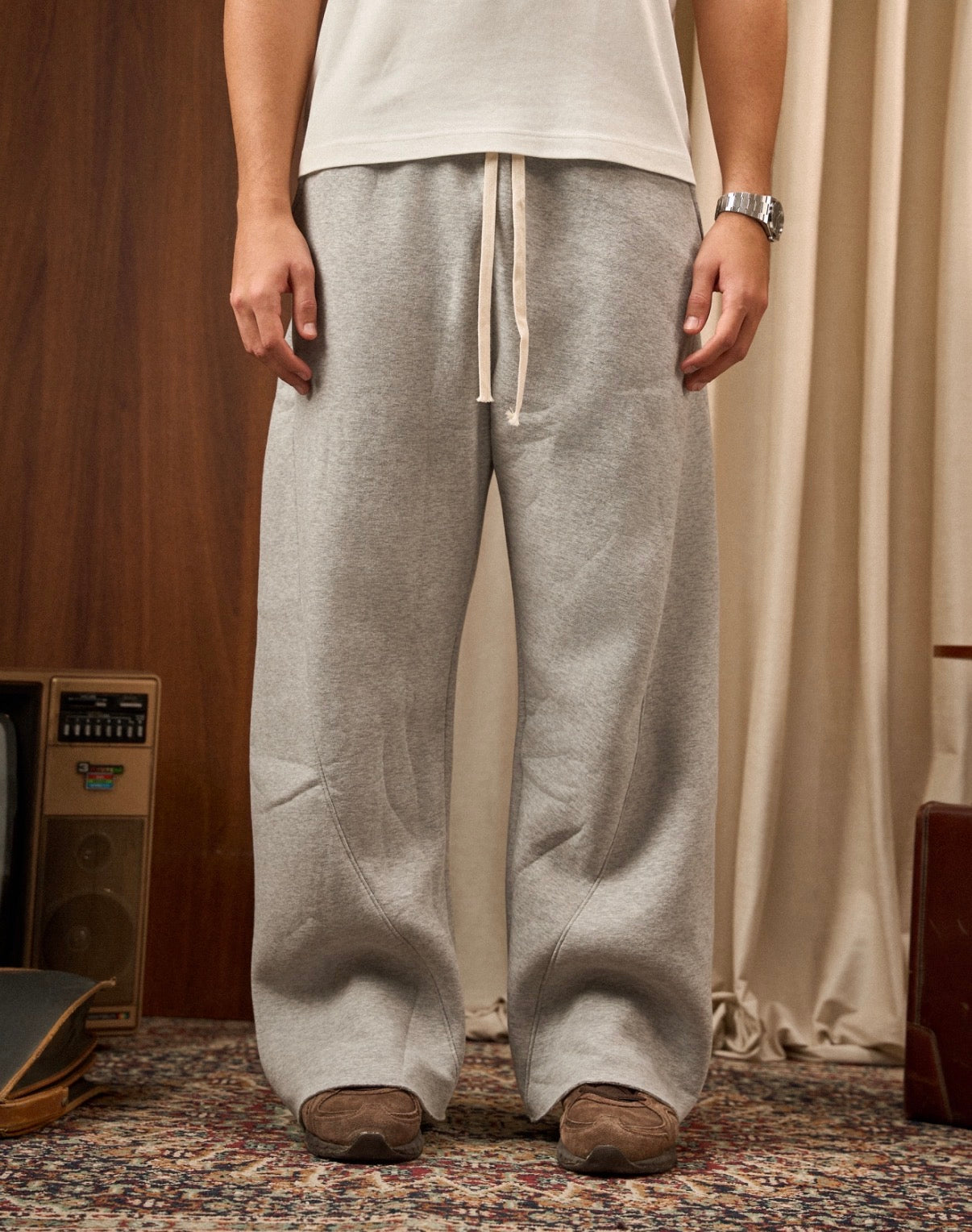 SWEATS IN GREY
