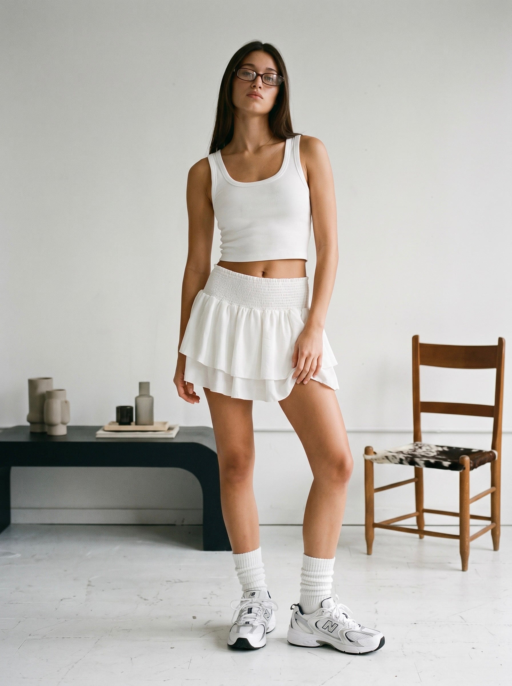 RUFFLE SKIRT IN WHITE
