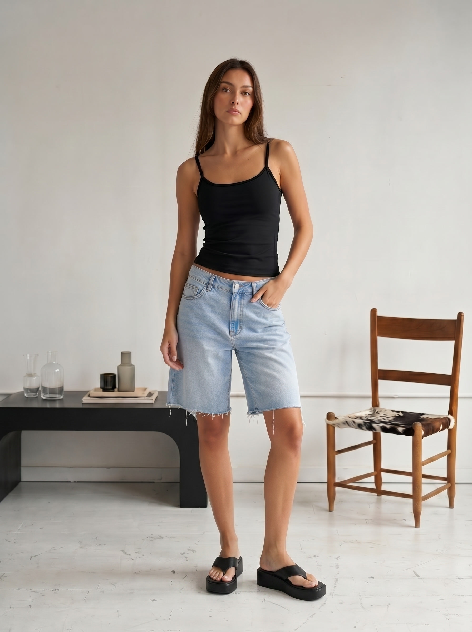 Spaghetti top in black